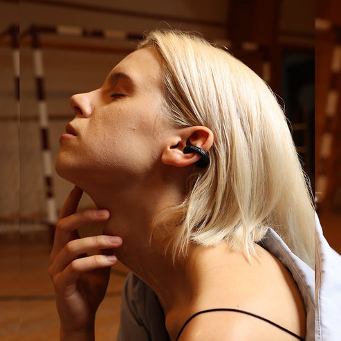 Ambie™ | Wireless Sound Earcuff + FREE SUPREME CASE